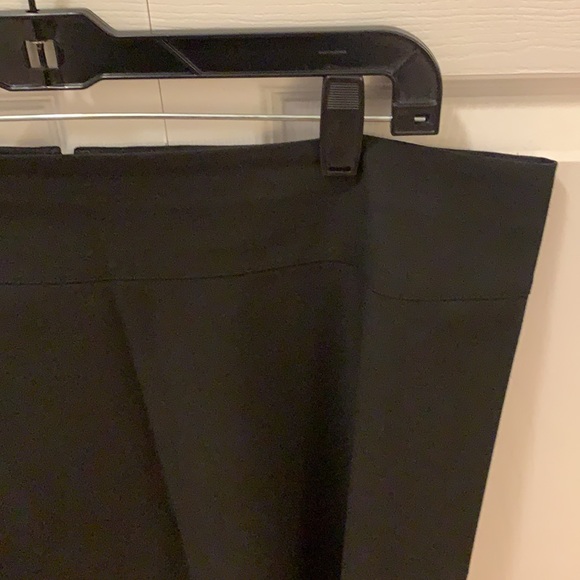 Express Design Studio Women’s Skirt - Picture 2 of 9